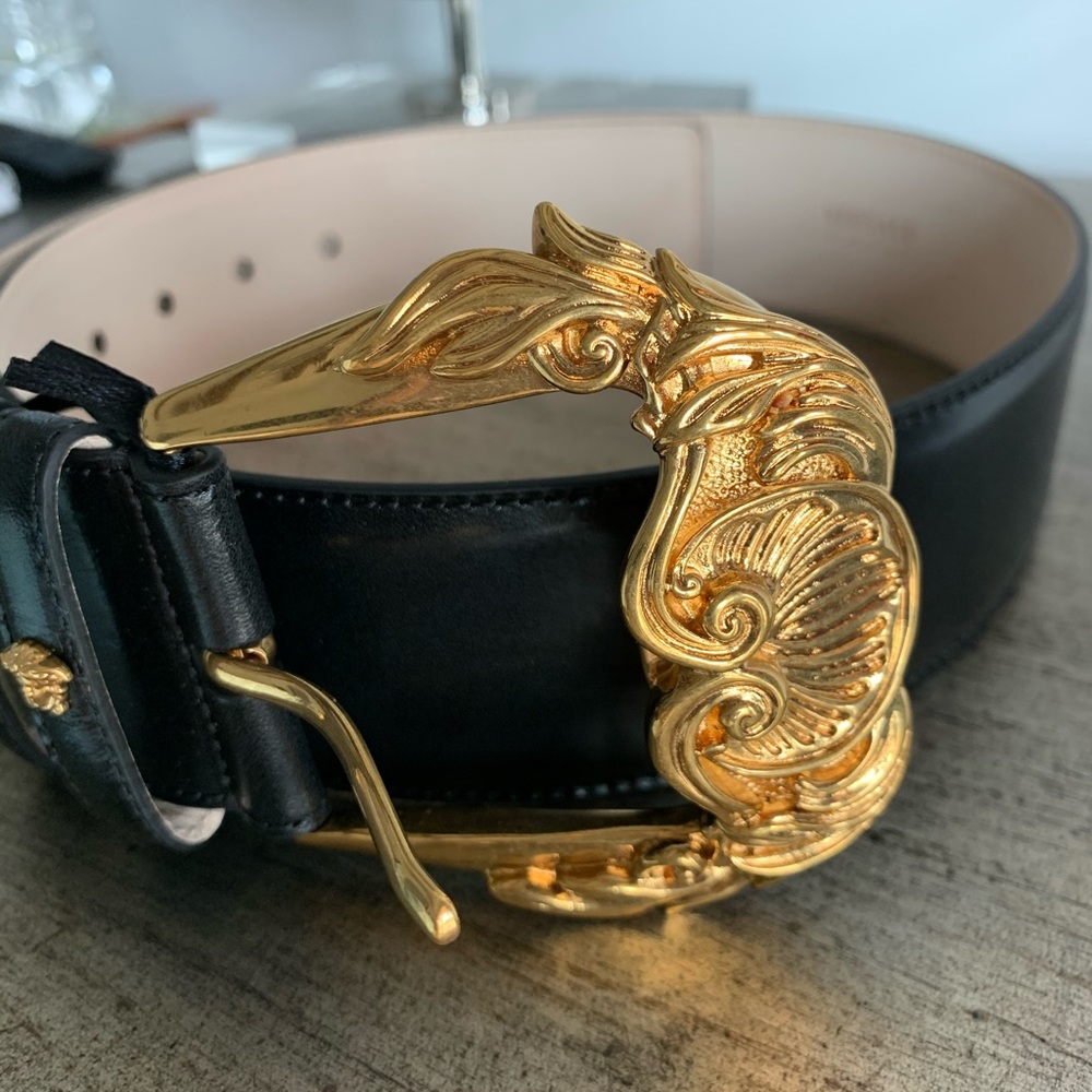 Versace Cintura Vitello Leather Belt - Picture 10 of 16